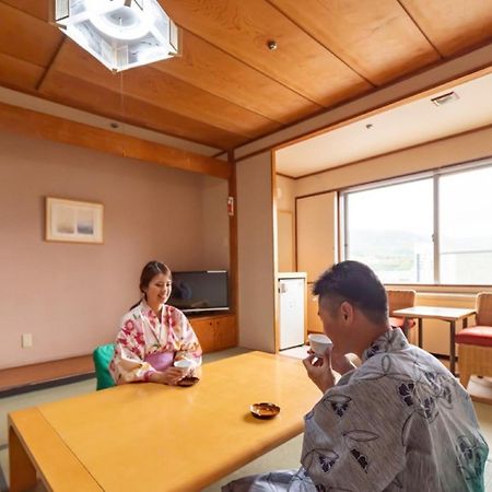 Kusatsu-Onsen Hotel Resort Кусацу Екстериор снимка
