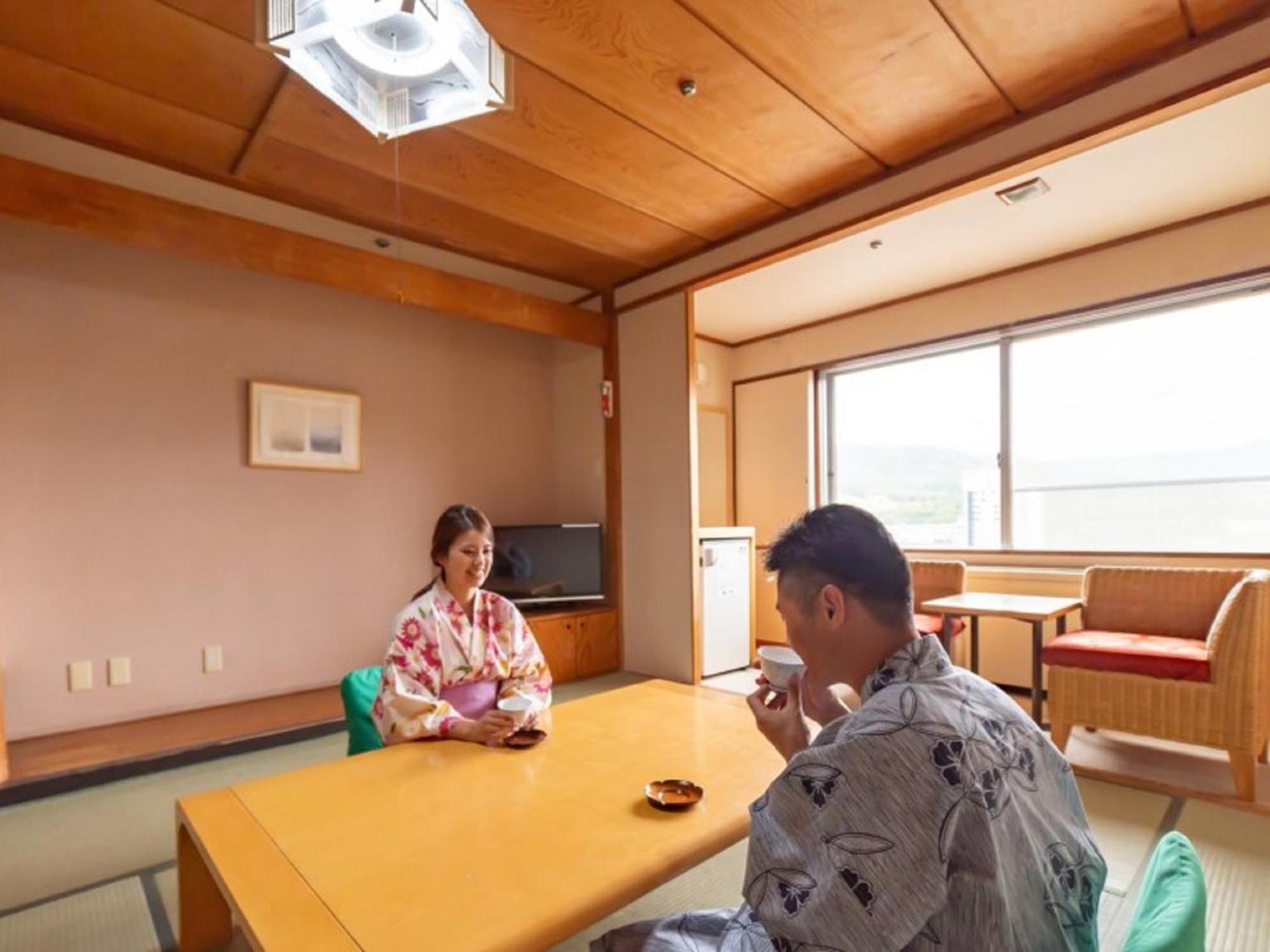 Kusatsu-Onsen Hotel Resort Кусацу Екстериор снимка