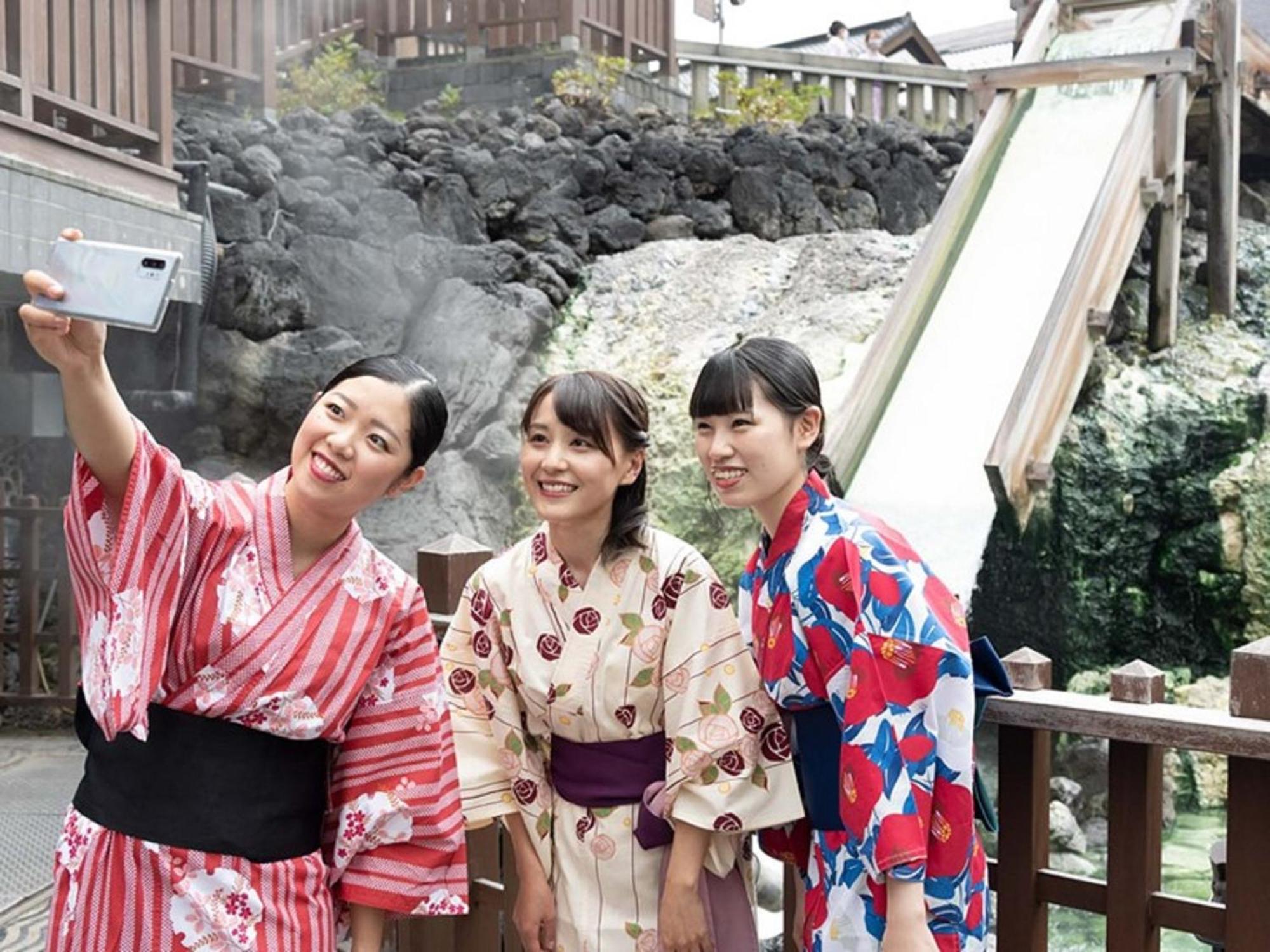 Kusatsu-Onsen Hotel Resort Кусацу Екстериор снимка