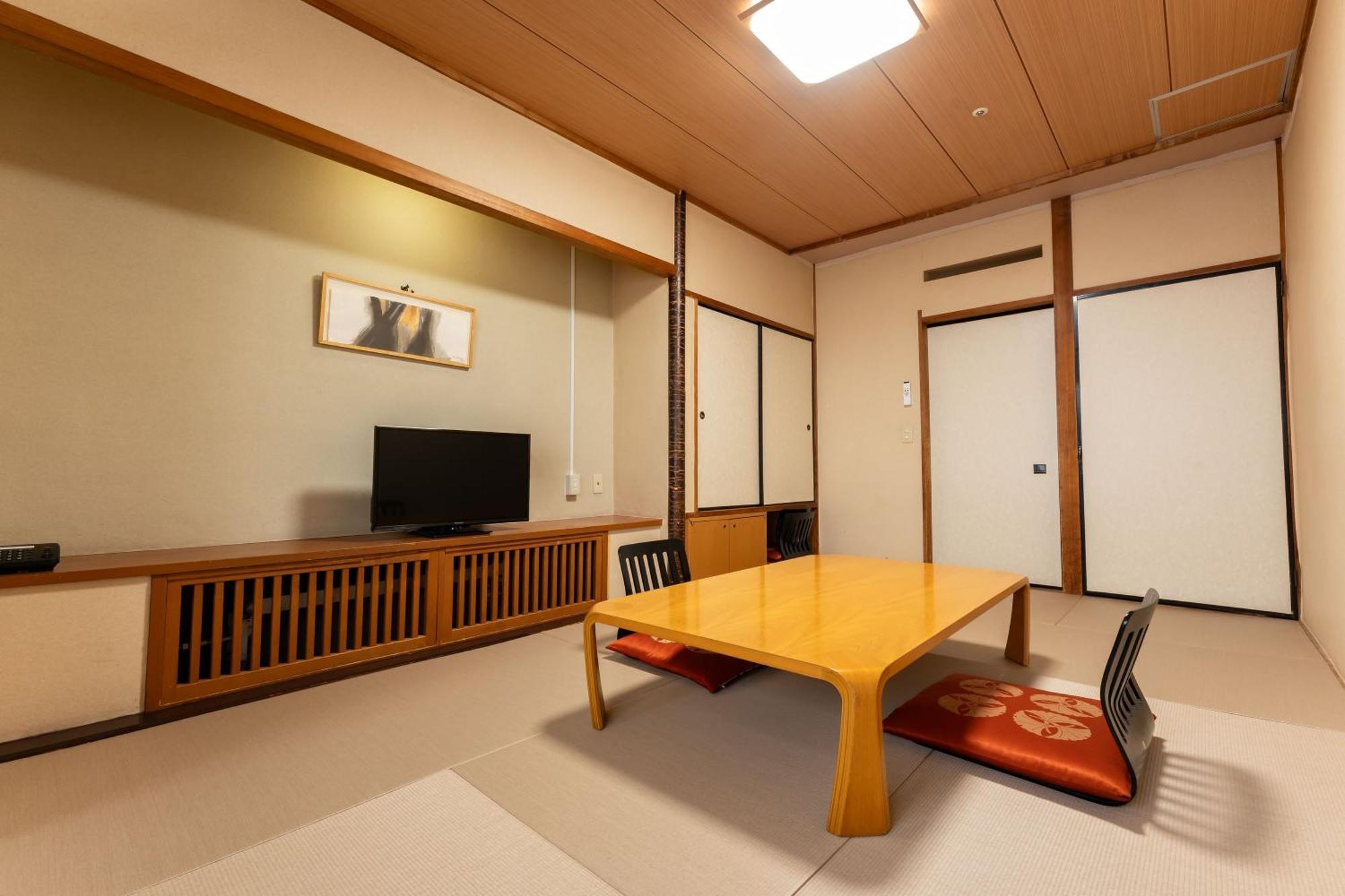 Kusatsu-Onsen Hotel Resort Кусацу Екстериор снимка