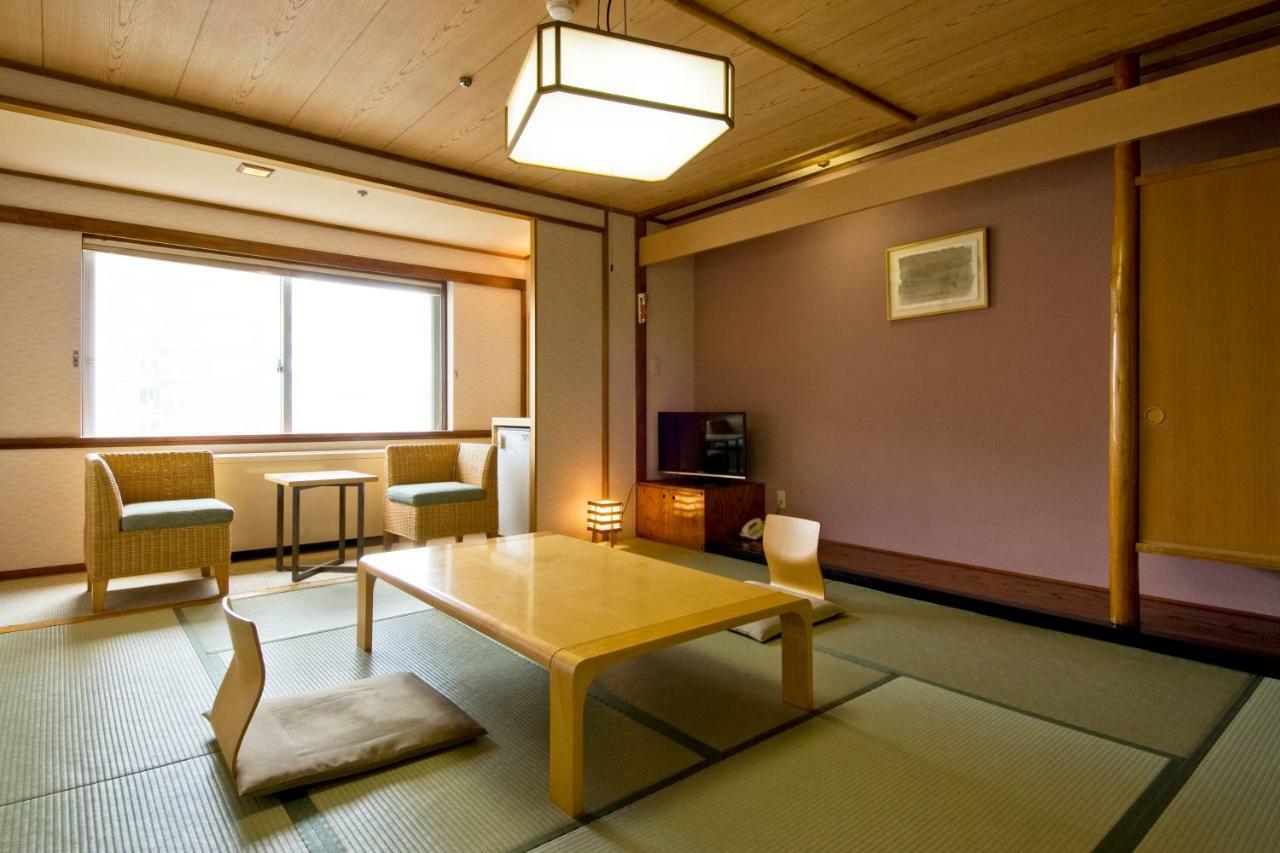 Kusatsu-Onsen Hotel Resort Кусацу Екстериор снимка
