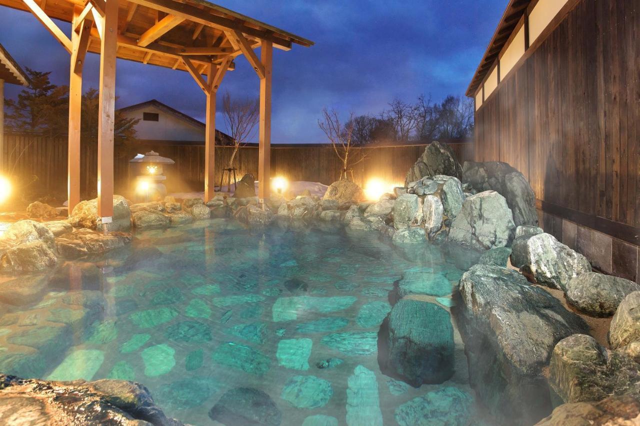Kusatsu-Onsen Hotel Resort Кусацу Екстериор снимка